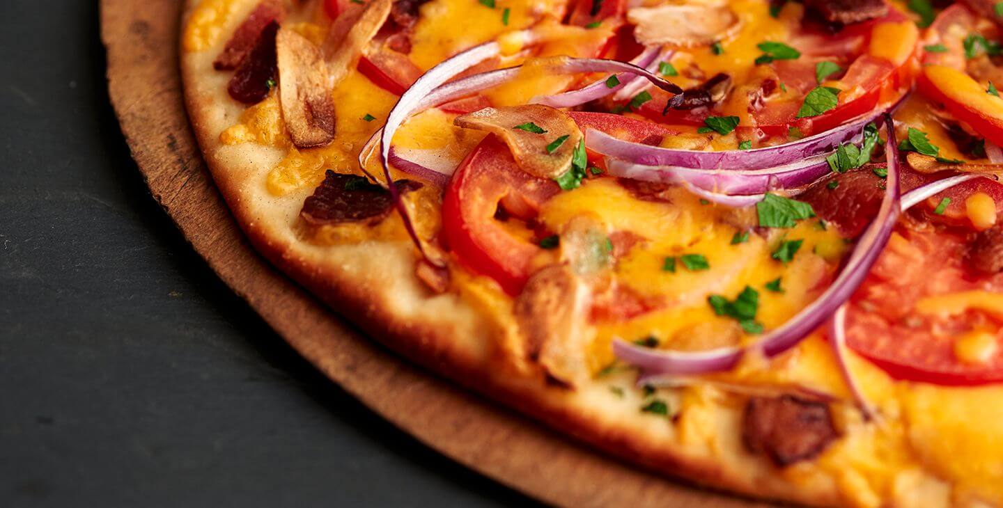 Cheesy Flatbread Pizza - BordenÂ® Cheese
