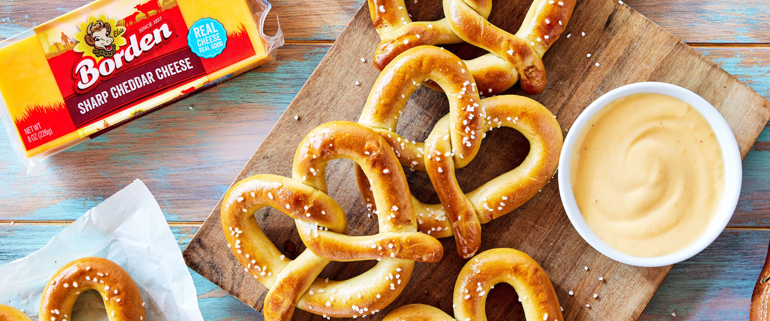 Bavarian Pretzel Dip Borden® Cheese